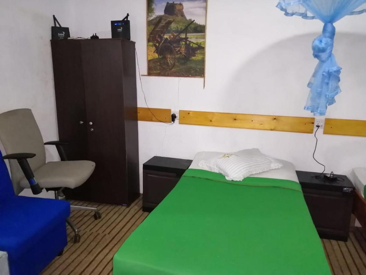 Ella Foret Hostel エクステリア 写真